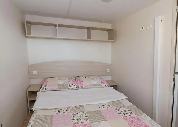 Vikendica Mobillehome Camp *